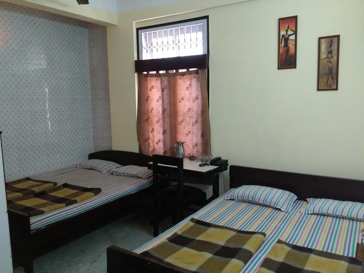 Hotel Prince B Guwahati Ngoại thất bức ảnh
