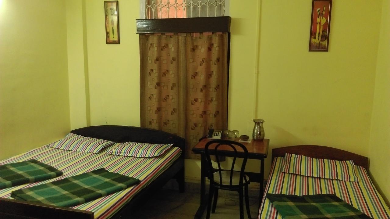 Hotel Prince B Guwahati Ngoại thất bức ảnh
