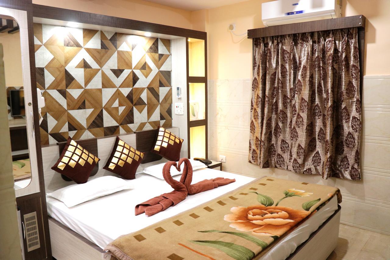 Hotel Prince B Guwahati Ngoại thất bức ảnh