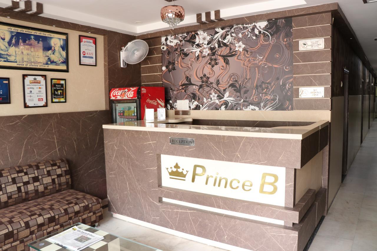 Hotel Prince B Guwahati Ngoại thất bức ảnh