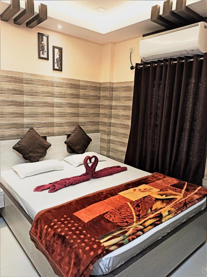 Hotel Prince B Guwahati Ngoại thất bức ảnh